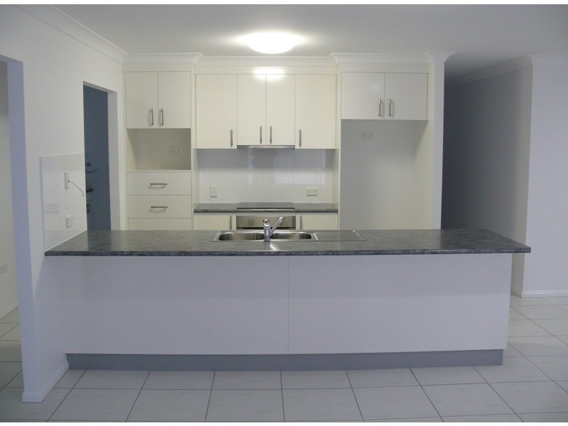 9 Lancaster way, Ooralea QLD 4740