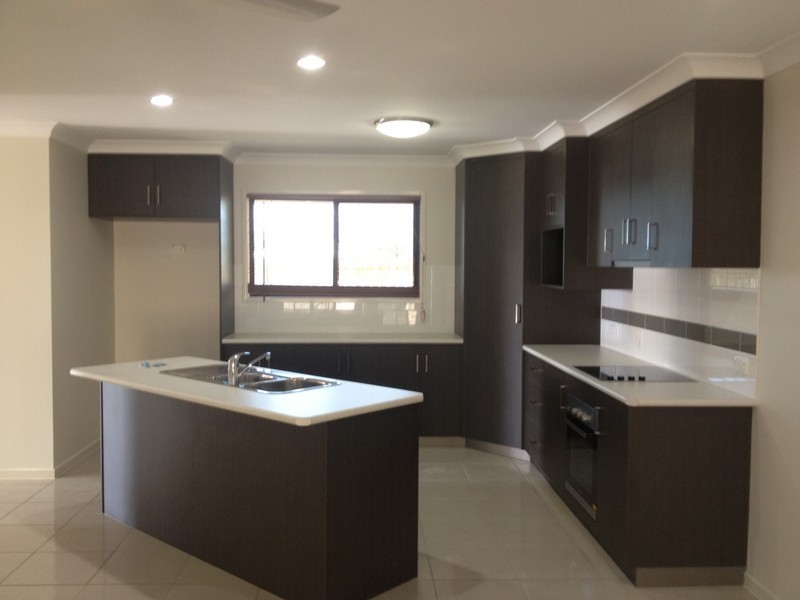 1/2 Steve Street, Walkerston QLD 4751