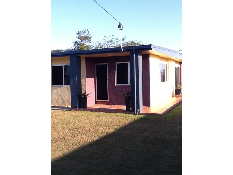 25 Dennis Street, South Mackay QLD 4740