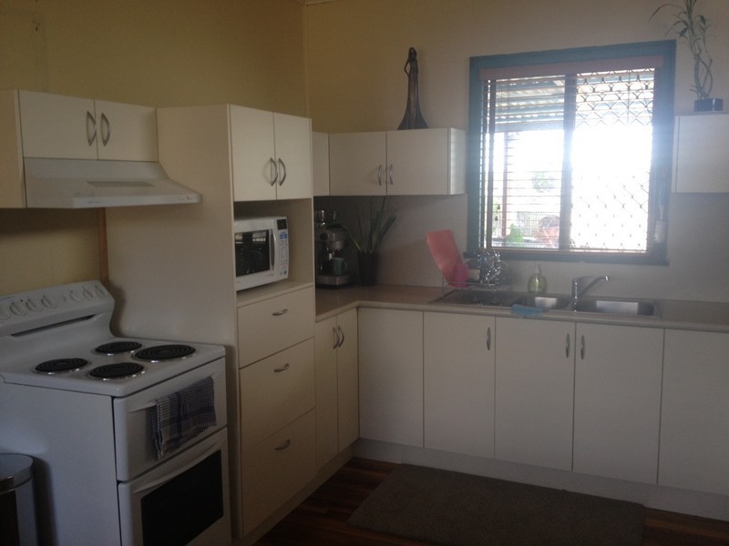 4 Moffat, North Mackay QLD 4740