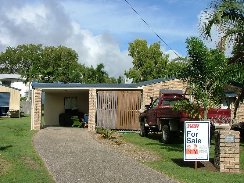 20 Sandpiper Street, Slade Point QLD 4740