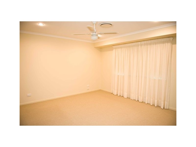 5 Eden Court, Glenella QLD 4740