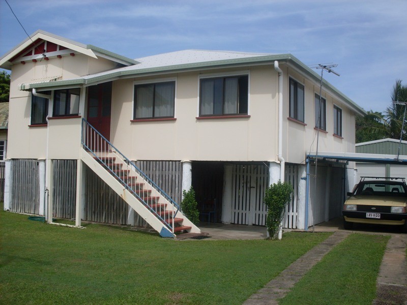 10 Steen Street, South Mackay QLD 4740
