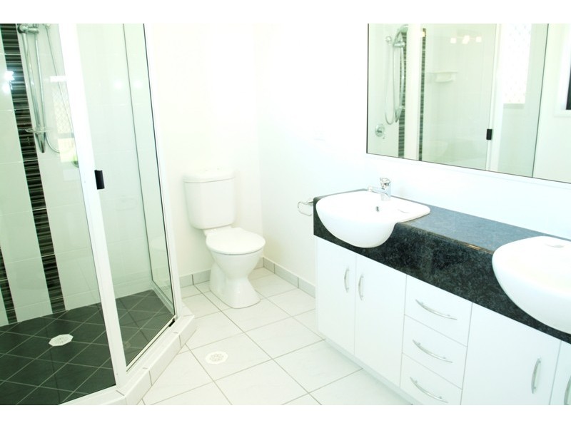 44 Gingham Street, Glenella QLD 4740