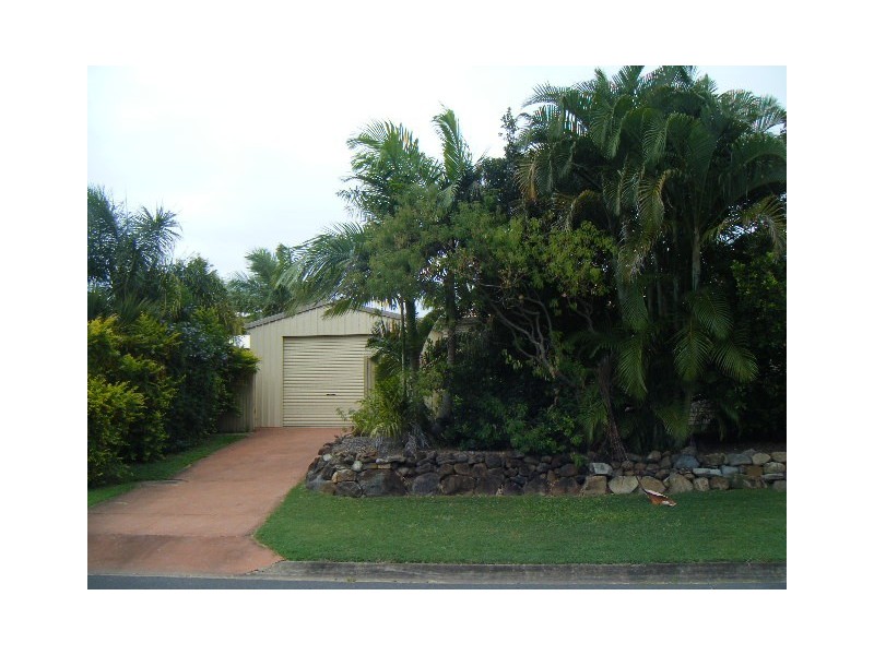 4 Botha Street, Blacks Beach QLD 4740