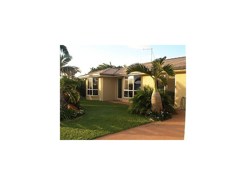 4 Botha Street, Blacks Beach QLD 4740