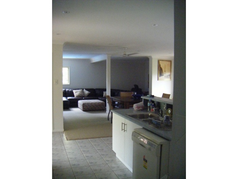 4 Botha Street, Blacks Beach QLD 4740