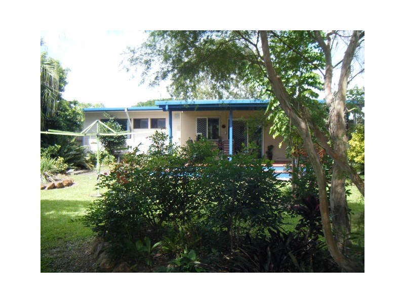 9 Perry Road, Walkerston QLD 4751