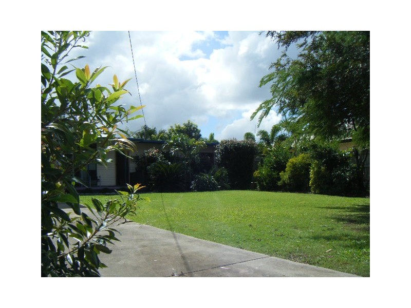 9 Perry Road, Walkerston QLD 4751