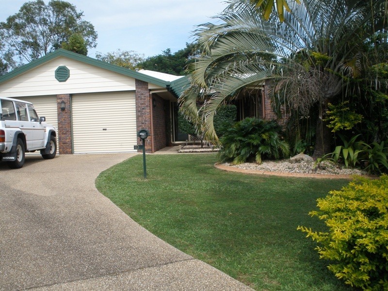10  Matterson Ave, Blacks Beach QLD 4740