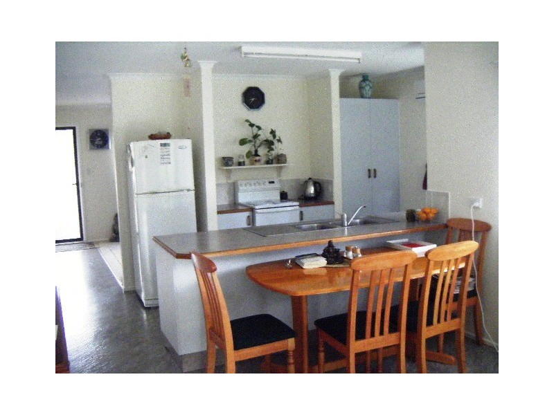 18 McLaughlin Drive, Blacks Beach QLD 4740