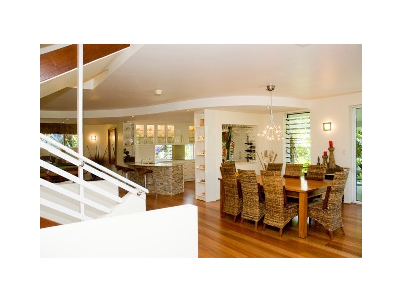 11 Sunrise Place, Blacks Beach QLD 4740