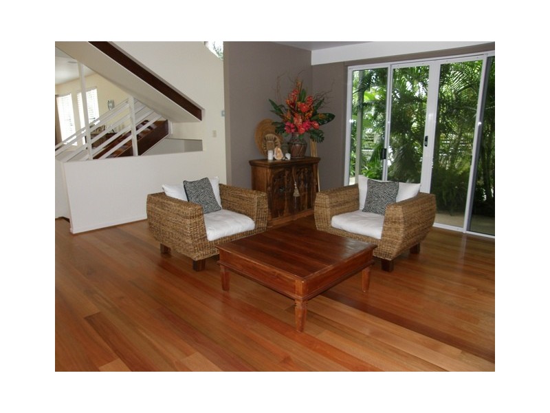 11 Sunrise Place, Blacks Beach QLD 4740