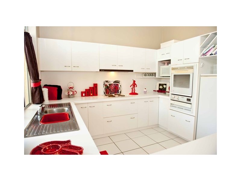 5 Glenwood Park, Andergrove QLD 4740