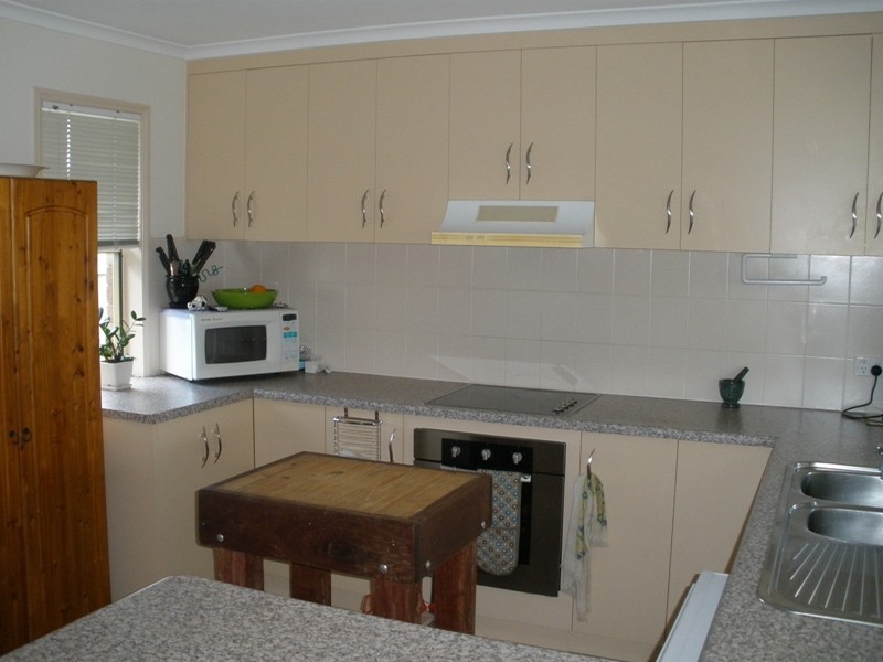 11  Edinburgh Place, Beaconsfield QLD 4740