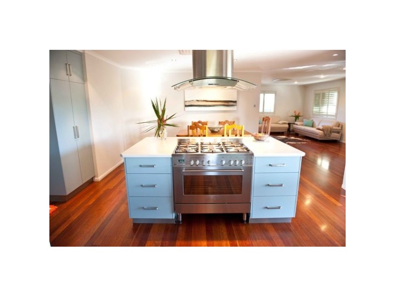 32 Admiral Drive, Dolphin Heads QLD 4740