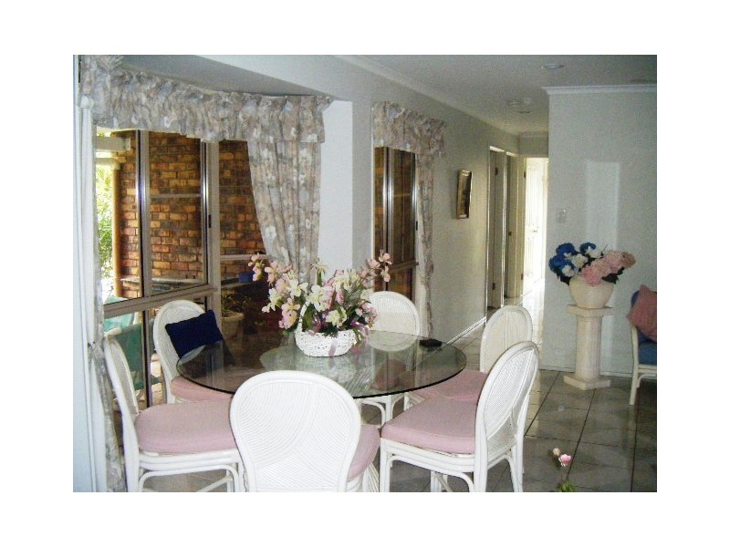 10 Marzan St, Rural View QLD 4740