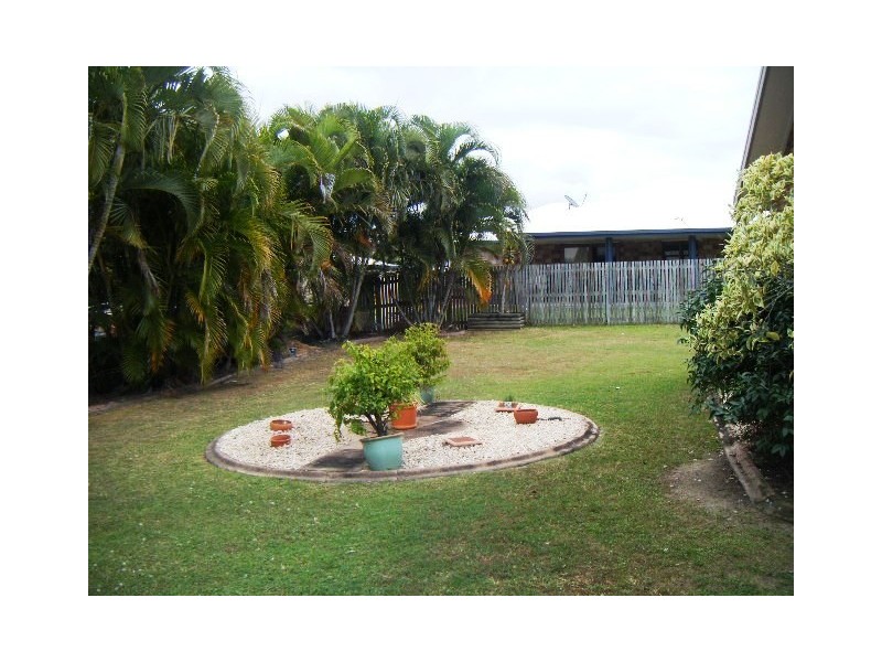 10 Marzan St, Rural View QLD 4740