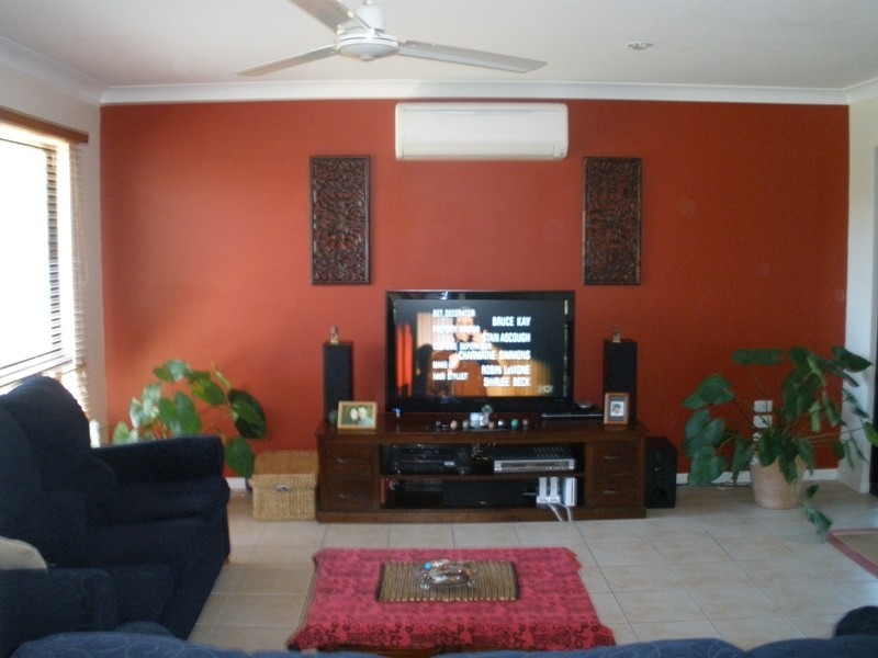 21 Michelle Crs, Bucasia QLD 4750