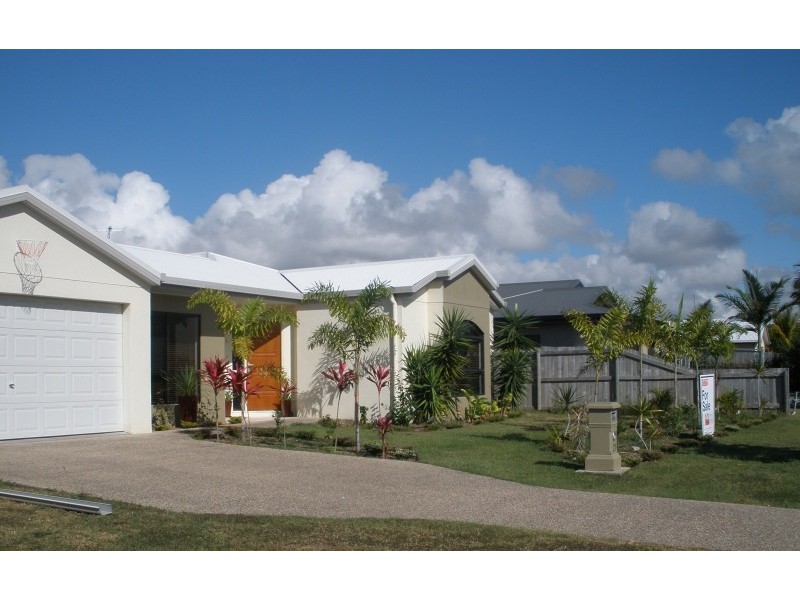 21 Michelle Crs, Bucasia QLD 4750