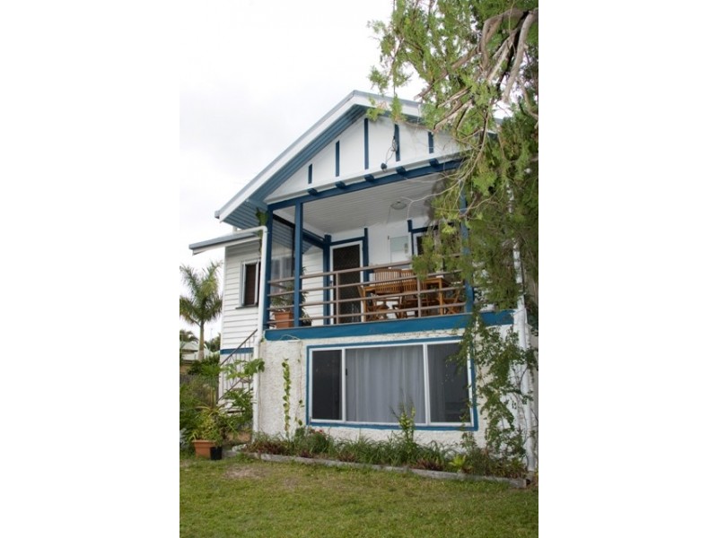 6 Vine Street, North Mackay QLD 4740