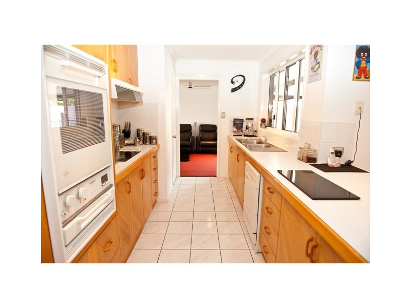 121 Phillip Street, Mount Pleasant QLD 4740