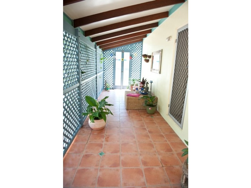 8 Melaleuca Street, Slade Point QLD 4740