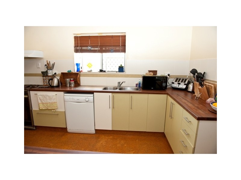 8 Melaleuca Street, Slade Point QLD 4740