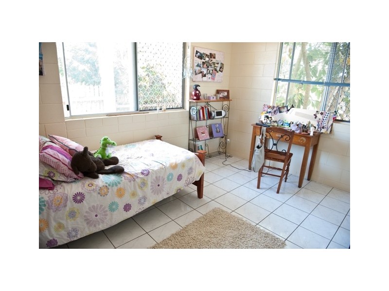 8 Melaleuca Street, Slade Point QLD 4740