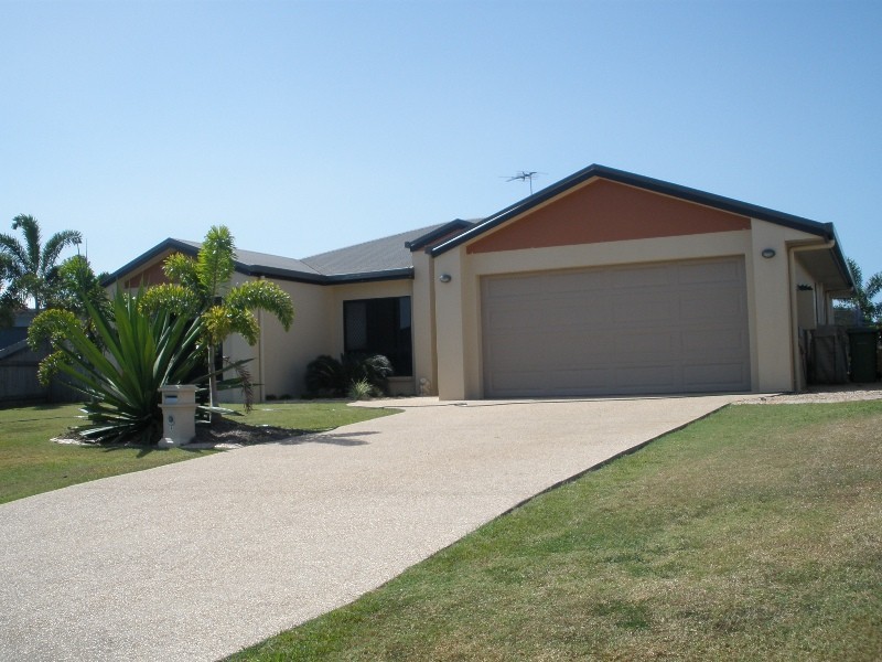 4 Mark, Glenella QLD 4740