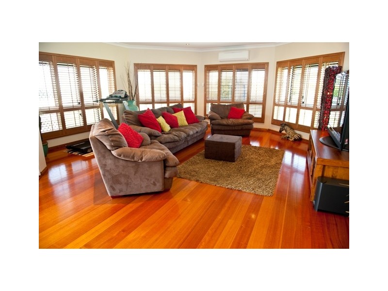 14 Sunrise Place, Blacks Beach QLD 4740