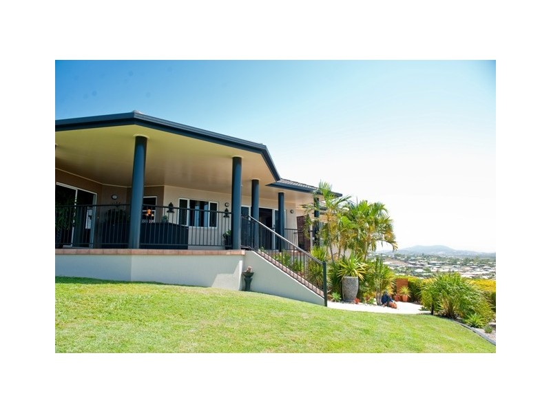 14 Sunrise Place, Blacks Beach QLD 4740