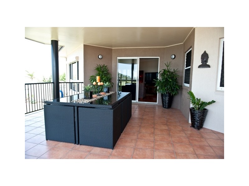 14 Sunrise Place, Blacks Beach QLD 4740