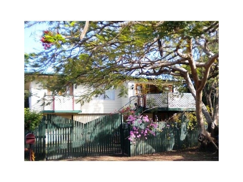 9 Marrau Crt, Slade Point QLD 4740