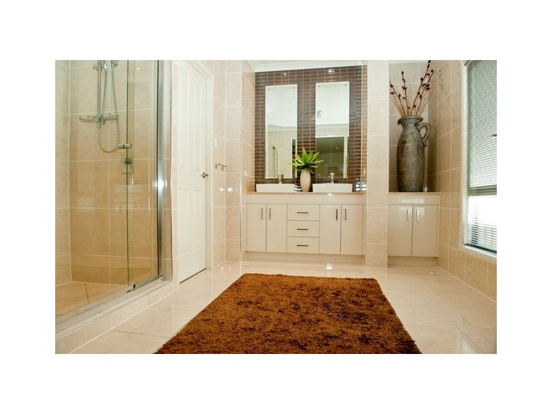 13 Bonsai Court, Glenella QLD 4740