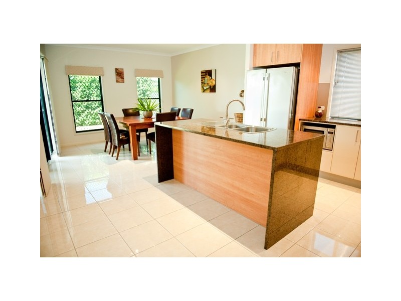 13 Bonsai Court, Glenella QLD 4740