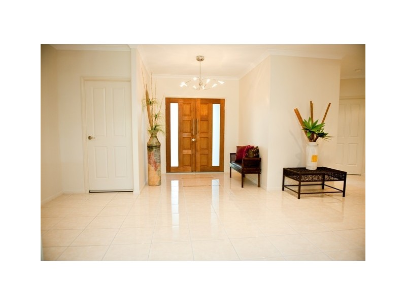 13 Bonsai Court, Glenella QLD 4740