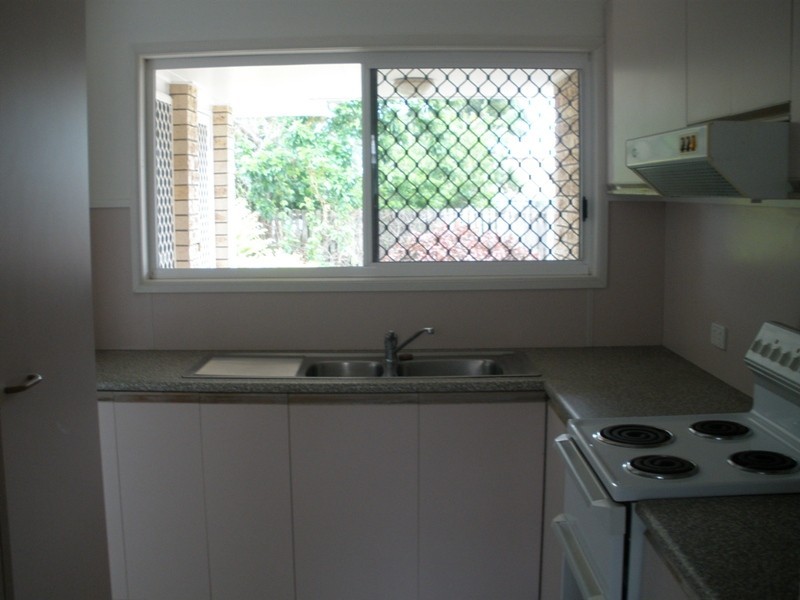 2/30 Wentford Street, South Mackay QLD 4740