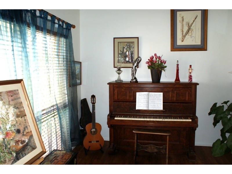 46 Kidston Ave, Rural View QLD 4740