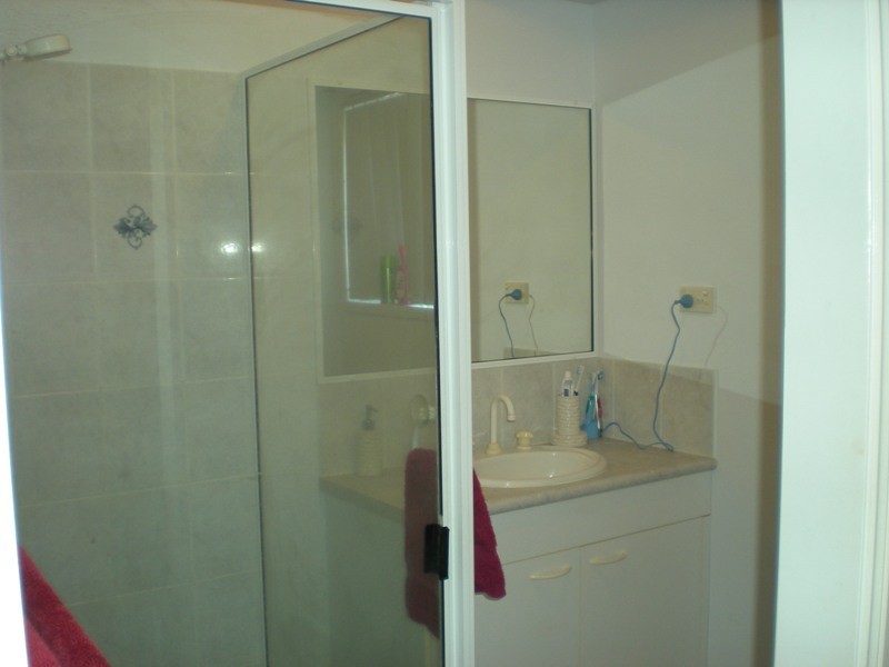 27 McCormack Avenue, Rural View QLD 4740