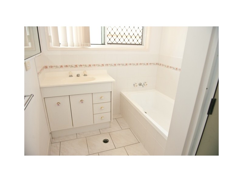 Unit 7 / 7 Meadow Street, North Mackay QLD 4740