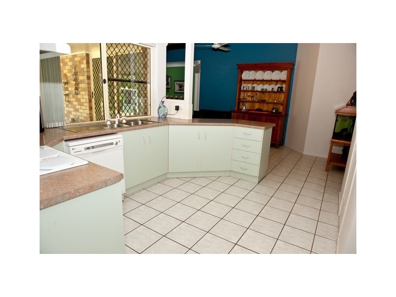 4 Inverness Court, Beaconsfield QLD 4740