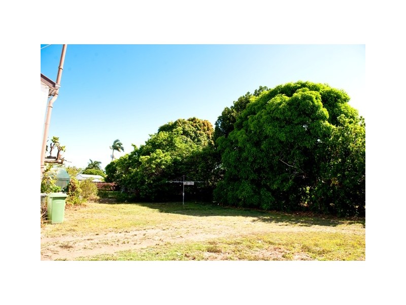 37 Perry Street, West Mackay QLD 4740