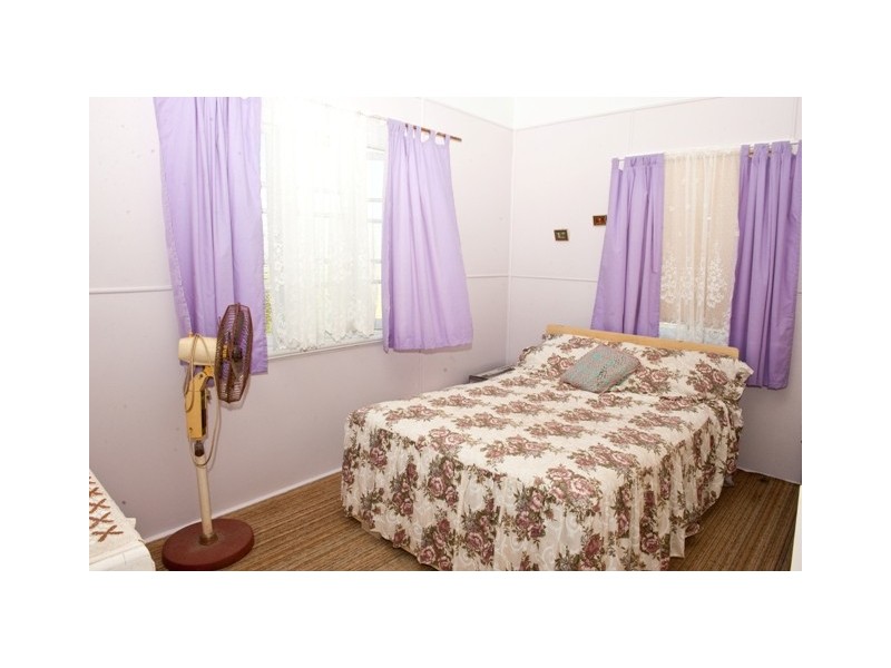 37 Perry Street, West Mackay QLD 4740