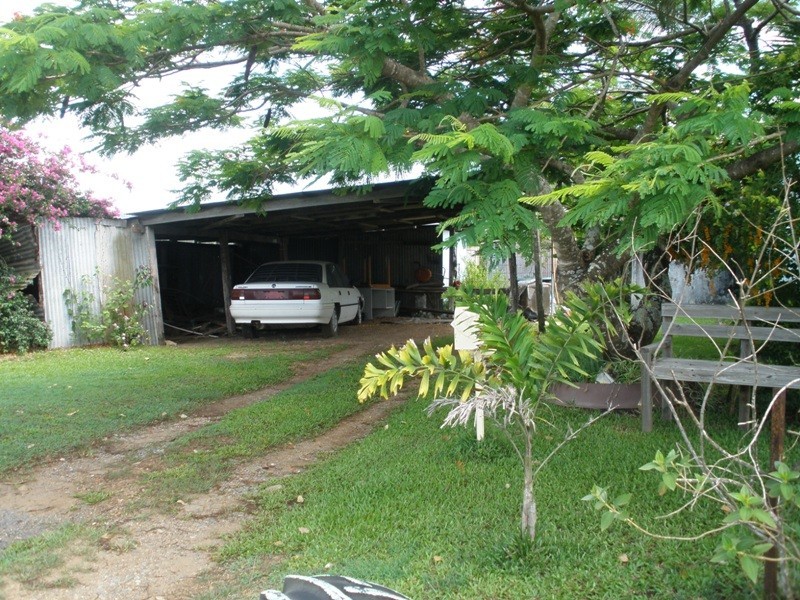 938 Mt Martin Loop Road, Mirani QLD 4754