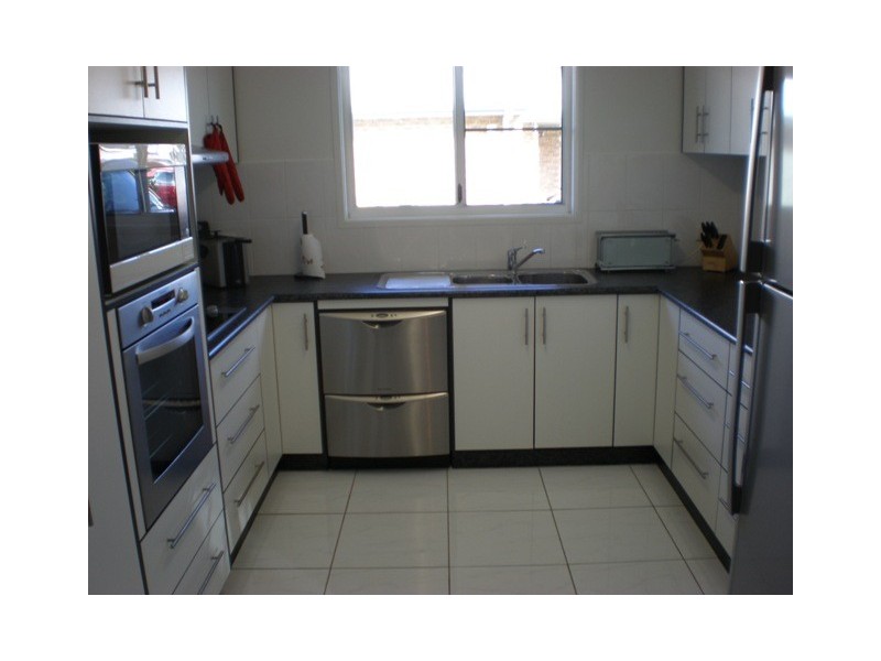 84 Bradman Drive, Glenella QLD 4740