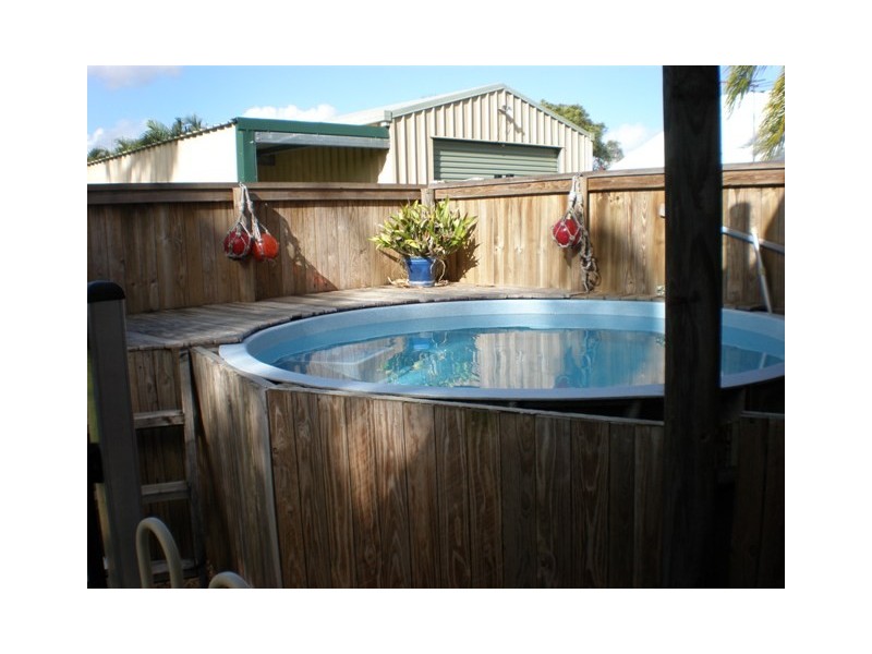 84 Bradman Drive, Glenella QLD 4740