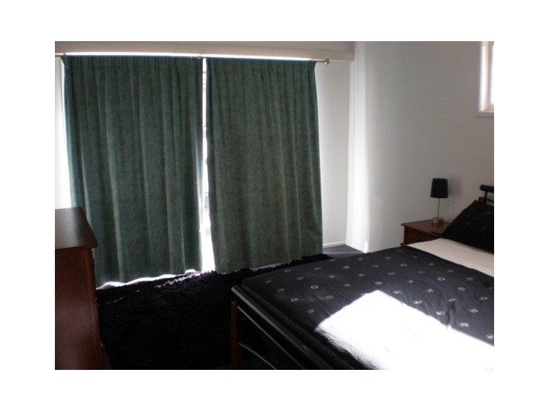 84 Bradman Drive, Glenella QLD 4740