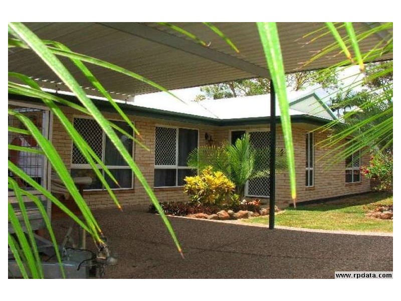 14  Woodlands Drive, Eimeo QLD 4740