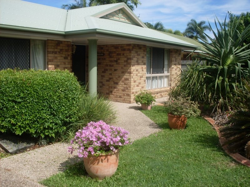 3 Frank Cowley Drive, Glenella QLD 4740